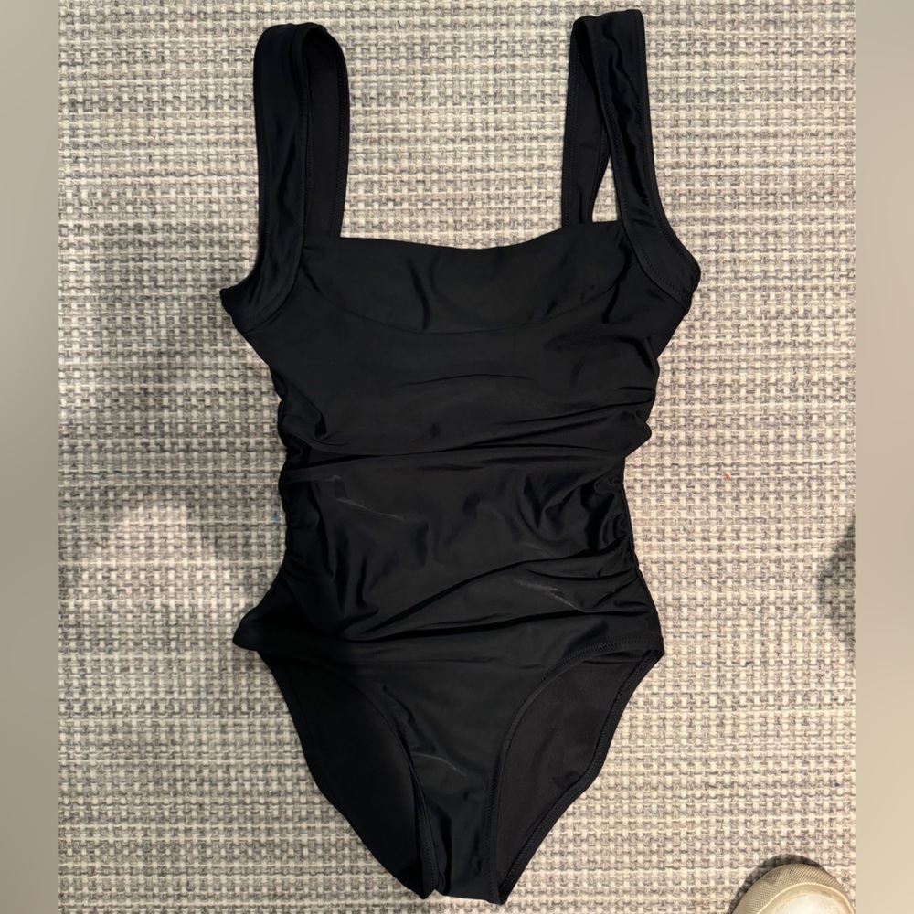 J Crew Ruched Bathingsuit Like New